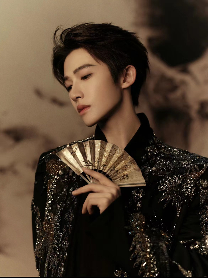 刘宇觉得国风和时尚是并存的。 受访者供图