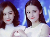 杨幂迪丽热巴W盛典再聚首:杨幂迪丽热巴W盛典亲密互动，12年情谊淬炼成内娱“双生玫瑰”