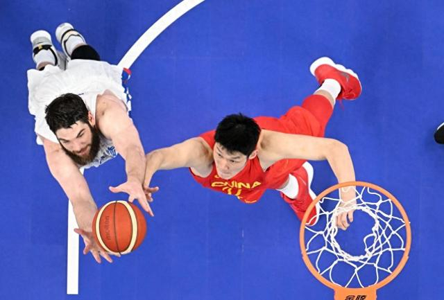 2023年10月6日，中国队与中国台北队在杭州亚运会上交手。新华社记者 孟永民 摄