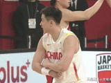 中国男篮落后10分，罚球少11，内线吃亏4将8犯
