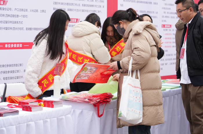 招聘现场。图/黄河新闻网