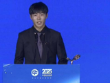帅惟浩获2025中国U17金童奖，马明宇颁奖传承足球精神