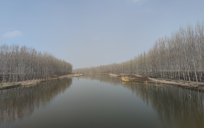 兰泉河边，老安和计中、老冯等老哥儿们钓鱼的地方。 新京报记者 赵敏 摄