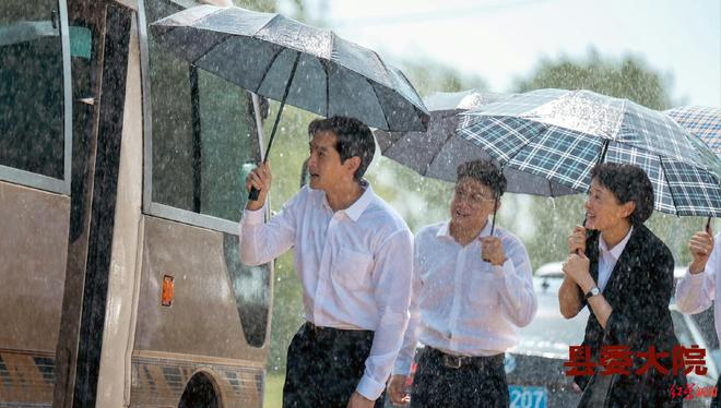 《县委大院》剧照