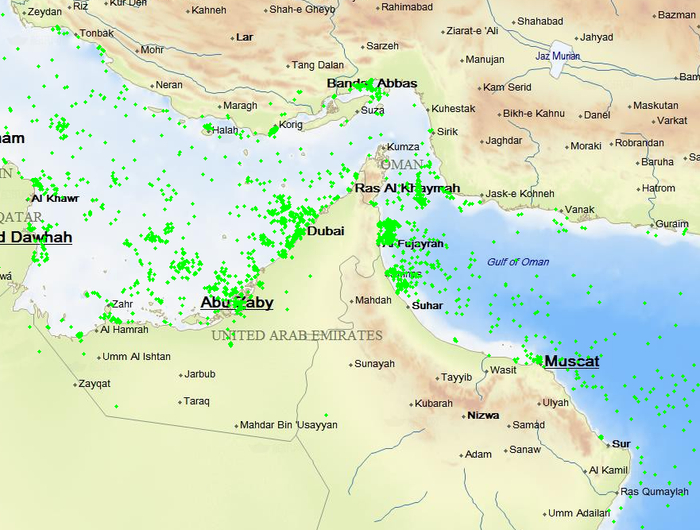 船舶跟踪数据显示，当地时间3月1日，过航霍尔木兹海峡的船舶数量较此前大幅减少。 图源：搜船网