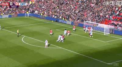 英超-曼联2-1逆转10人水晶宫 B费传射谢什科建功_PP视频体育频道