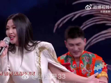 谭维维央视元宵晚会三分钟长镜头演绎《船歌》