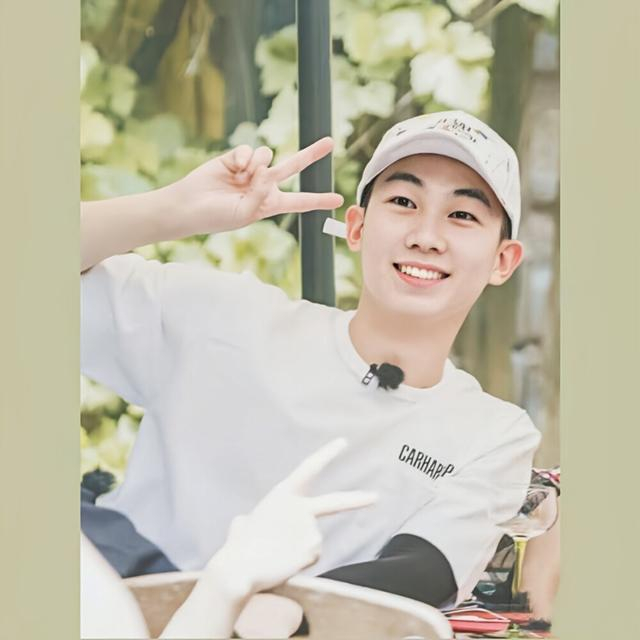 打开网易新闻 查看精彩图片