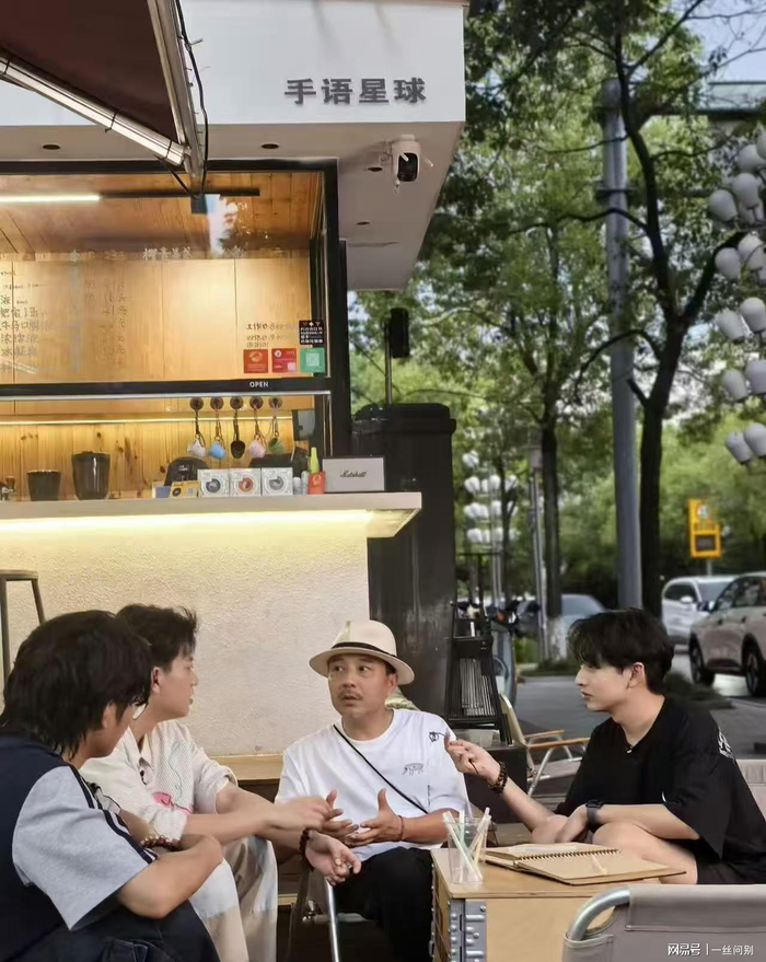  打开网易新闻 查看精彩图片 