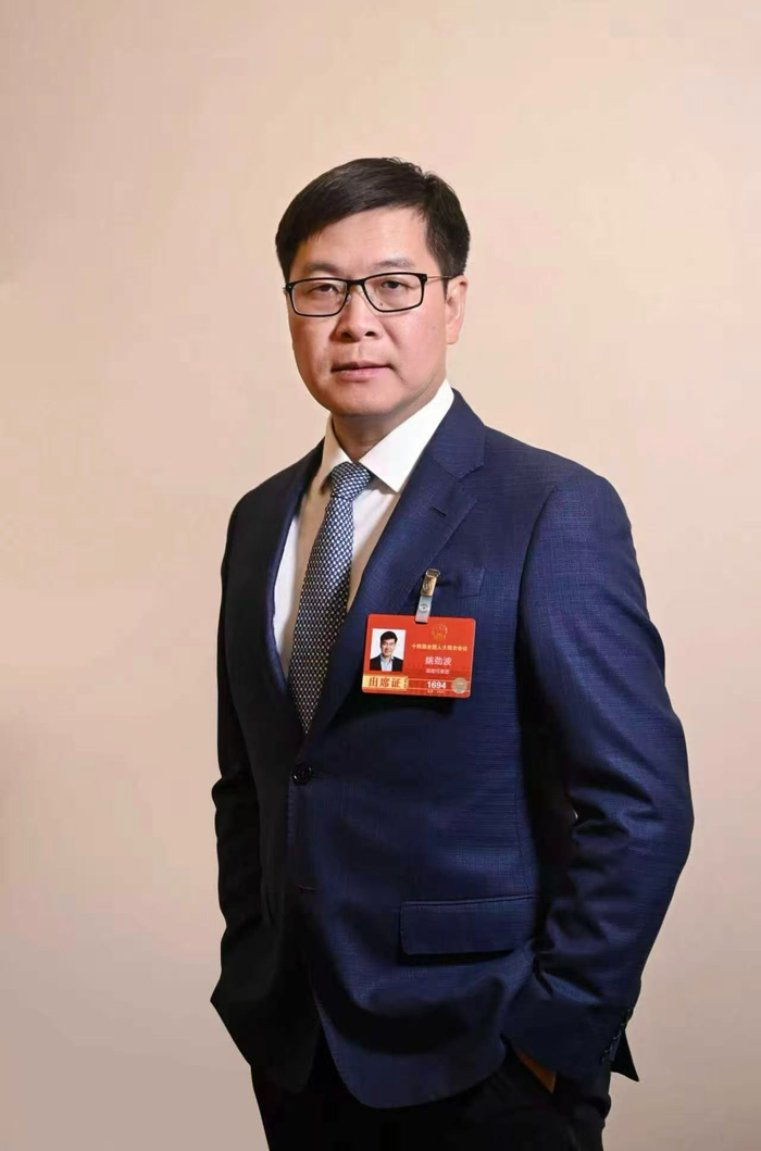 　全国人大代表、58同城董事长兼CEO姚劲波