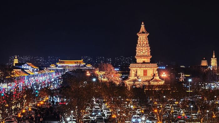河北石家庄正定古城 南门长乐门上看四塔同框夜景 视觉中国资料图