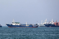 为通过霍尔木兹，至少10艘船只改成“中国身份”