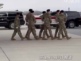美阵亡士兵被运送回国 特朗普出席仪式