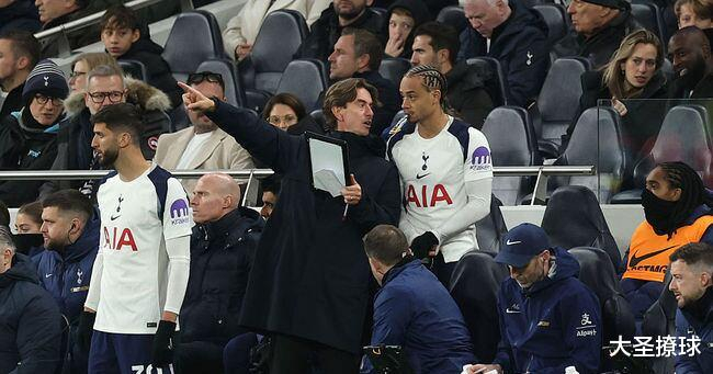 打开网易新闻 查看精彩图片