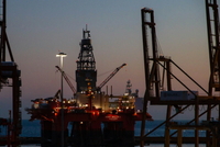 机构预警：若中东冲突持续，这类“坚挺”资产的价格面临高估