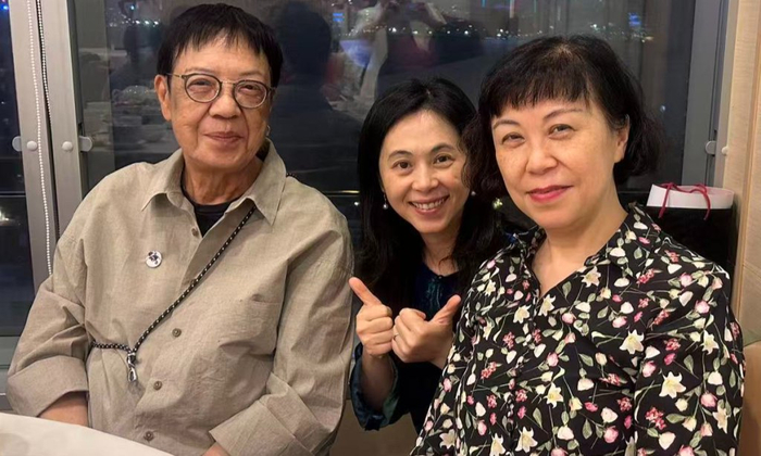 许鞍华导演与本文访谈者刘春副研究员、魏时煜教授