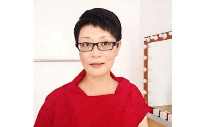 曾经的“小品女王”杨蕾,与前夫戴志诚离婚18年,如今怎么样了?_表演_西安_观众|春节联欢晚会|央视春晚|产房门前|赵丽蓉|春晚_新浪新闻