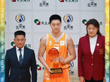 胡明轩斩获2026CBA全明星三分球大赛冠军