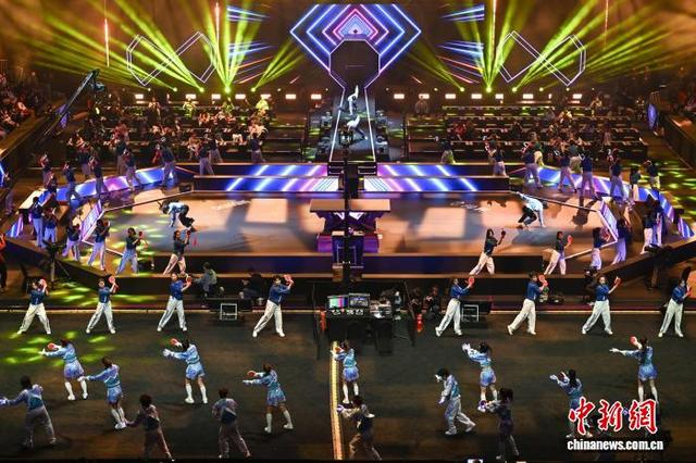 图为开幕式现场。中新网记者 何蓬磊 摄