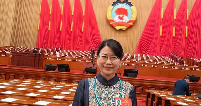 农村隔代养现象普遍 贺丹委员建议推动入户指导