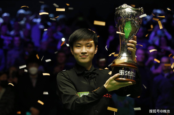 亚冠精英联赛联赛阶段小组赛中，中超冠军上海海港、老牌球队上海申花和新川足成都蓉城全部出局，无缘淘汰赛。