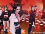 赵小棠舞台太炸裂！ 随随便便一个眼神，连我都要爱上了！