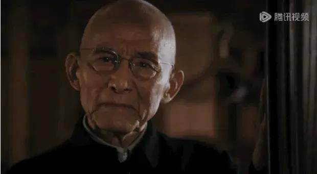 　　爷叔回眸，全剧经典时刻之一 图源：视频截图