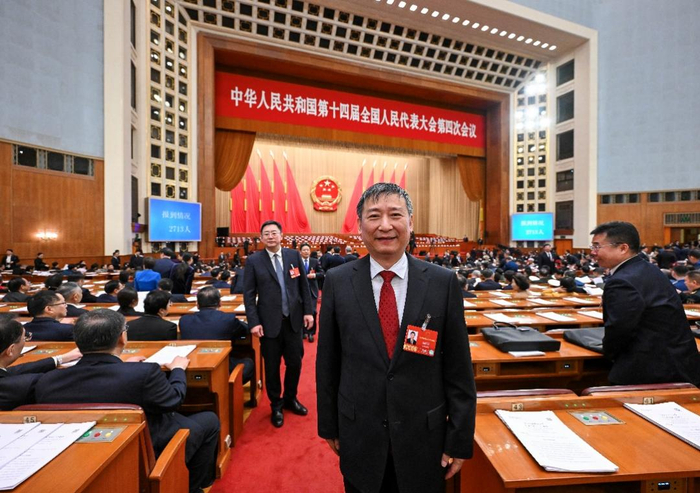 （全国人大代表、安徽省农业科学院副院长赵皖平。受访者/图）