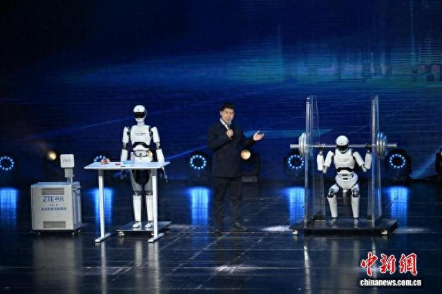 2025年3月19日，四川省人工智能产业链产品发布会在成都举行，多款人工智能产业链产品亮相。中新社记者 张浪 摄