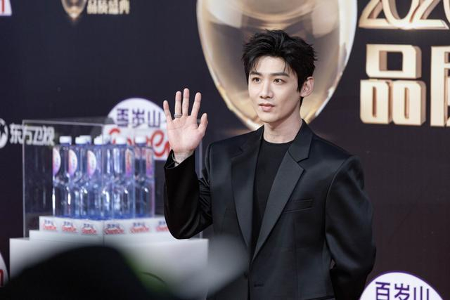  打开网易新闻 查看精彩图片 