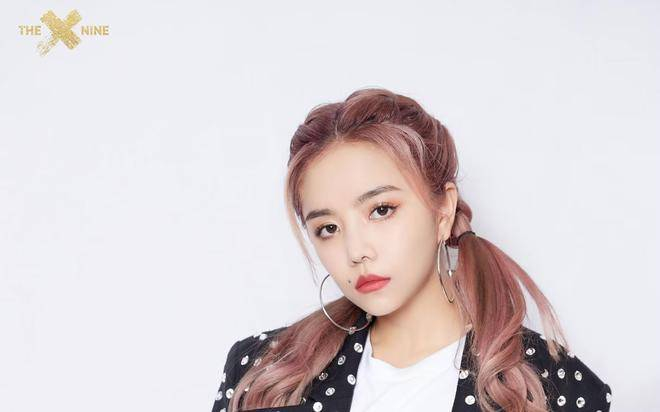  张慧雯，这位1993年出生的处女座演员，凭借其细腻的表演风格吸引了一部分粉丝的喜爱。卜冠今，1994年出生的双子座演员，也带着她对演艺事业的追求加入了节目。张月，这位同年出生的处女座演员，能否脱颖而出也成了不少人关注的话题。陈瑶，1993年出生的天蝎座演员，深受观众喜爱的她，是否能在节目中展现更多风采，也让人期待不已。 黄灿灿，双鱼座的她，是一位拥有自己独特魅力的演员。张艺上，这位1996年出生的双鱼座姐姐，最年轻的她，也将带给节目一份不一样的青春气息。 在所有姐姐中，年龄最小的便是安崎，1996年出生的金牛座姐姐，刚刚满30岁，是女团出道的她，在舞台上更具活力。节目依然坚持了30岁为起点的原则，没有邀请过于年轻的姐姐，彰显了节目对成熟魅力的偏爱。总体来看，本季的歌手阵容稍显薄弱，相比之前的六季，似乎缺乏一些强劲的竞争者。不知道你们怎么看？如果你们想了解更多浪姐的内容，记得关注更新哦！