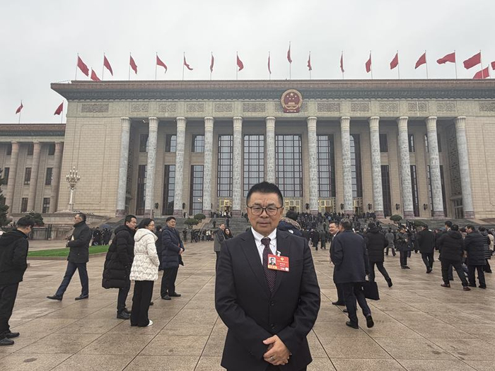 全国政协委员、中国工程院院士、北京大学肿瘤医院（北京市肿瘤防治研究所）胃肠肿瘤转化研究实验室主任季加孚。受访者供图