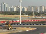 F1中国站冲刺赛梅奔包揽前二，拉塞尔杆位安东内利次席