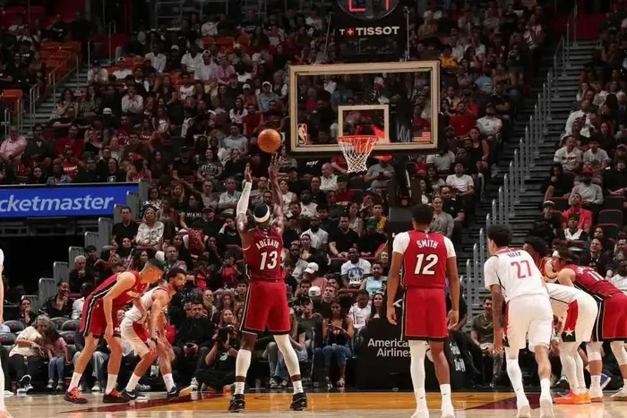 打开网易新闻 查看精彩图片