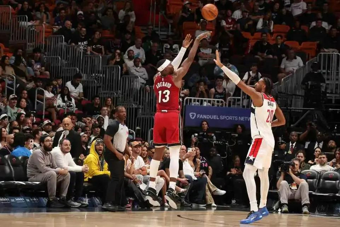 打开网易新闻 查看精彩图片