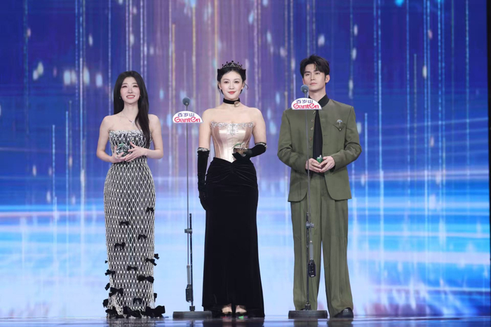 王格格、孙艺燃、王道铁获“品质先锋演员”