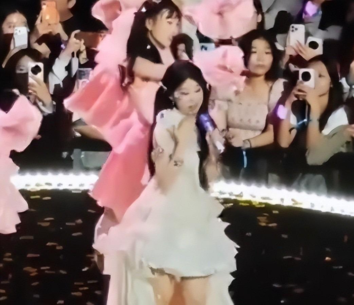 打开网易新闻 查看精彩图片