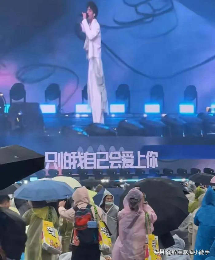 恩利首个音乐节，演唱庾澄庆《情非得已》，伊能静亲自到现场支持|以闪亮之名|庾恩利|儿子|淡绿色|工装裤_新浪娱乐_新浪新闻