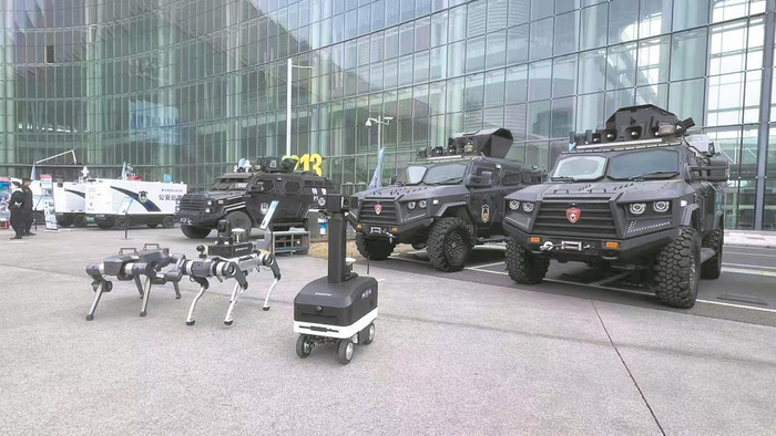     四足机器人相关高质量数据集可直接用于机器人算法开发等领域。