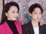 14岁儿子获赞“颜值天花板”,曹颖回应入行态度开明 - 360娱乐,你开心就好