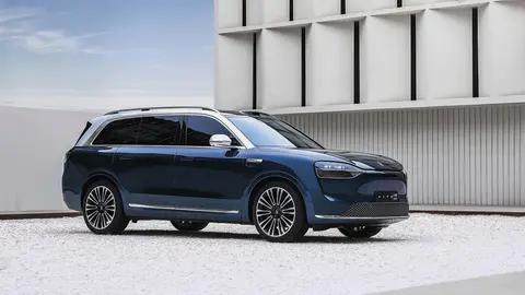 问界_性能配置智能体验分析_极氪9X对比问界M9理想L9 50万级豪华电混SUV评测