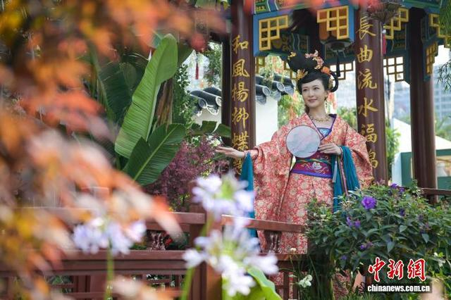 图为TVB艺员李君妍的古代美人造型。中新网记者 陈永诺 摄 