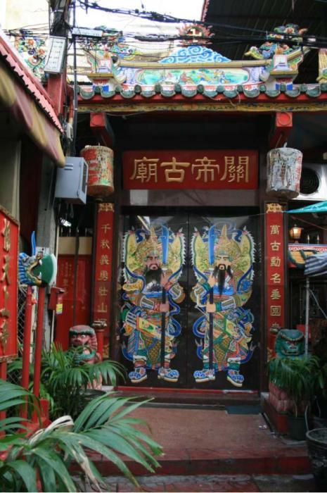 曼谷唐人街耀华力路关帝古庙。作者供图