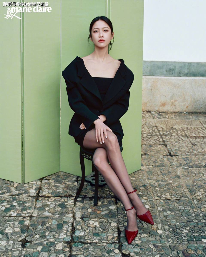 真正的风格，不是你穿了什么，而是你走过的路、读过的书和付出过的热爱，最终长成了你的样子。