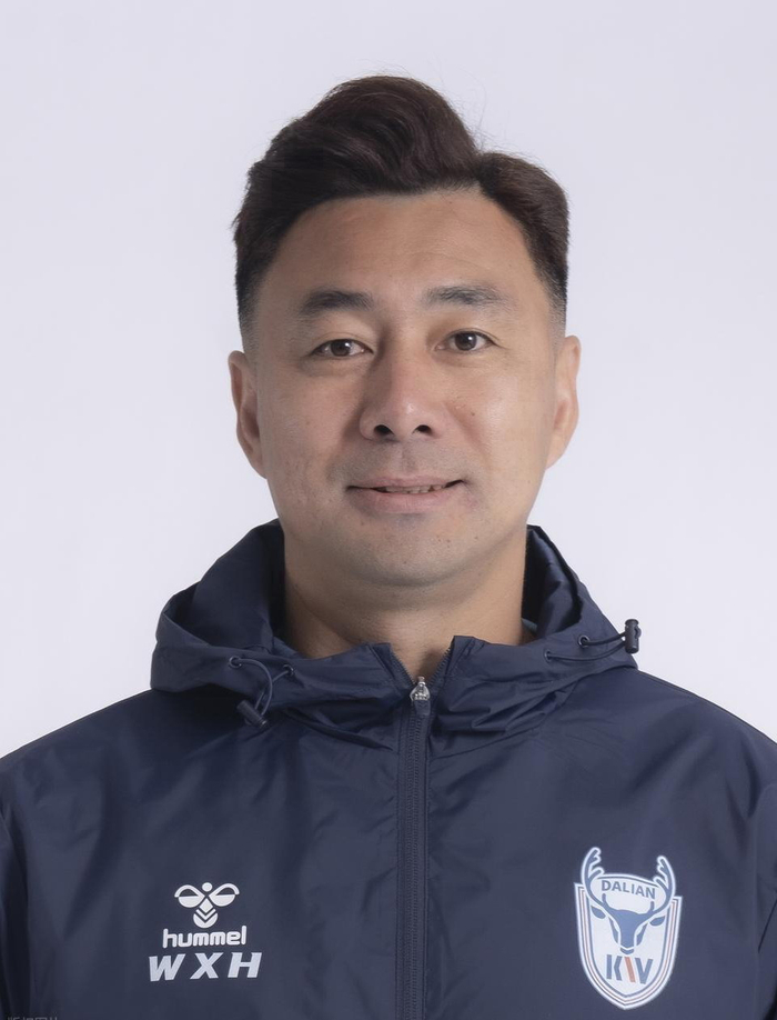 大连可为证明照出炉，包括主帅徐晖+教练组+工作人员+30名球员|中乙联赛|王选宏|崔仲凯|刘佳鑫|张翀_新浪体育_新浪新闻