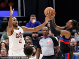 坎宁安缺阵，杜伦24+11扛起大旗:活塞内线碾压奇才_外线_CBA_勇士