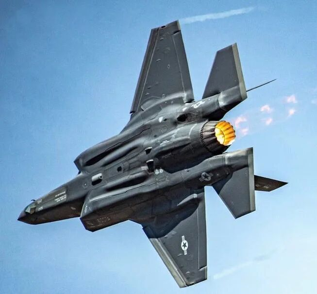 被伊朗击中的F-35或坠毁于沙特，并未返航！_新浪新闻