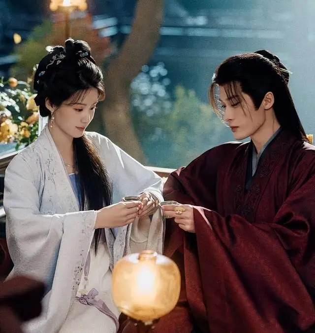 图片来源：微博《何不同舟渡》