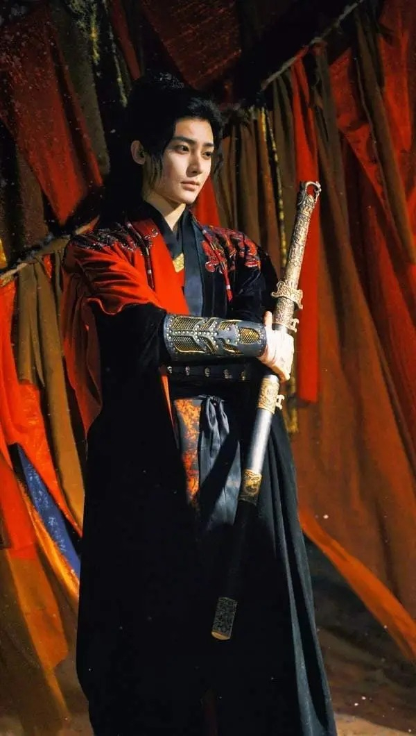 图片来源：微博《雀骨》