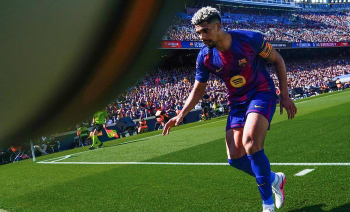 第24分钟，巴萨